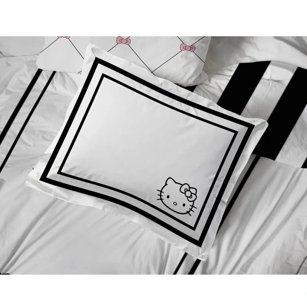 Hello Kitty 5 Piece Twin Comforter Set Includes Sheets & Pillow Cover - White